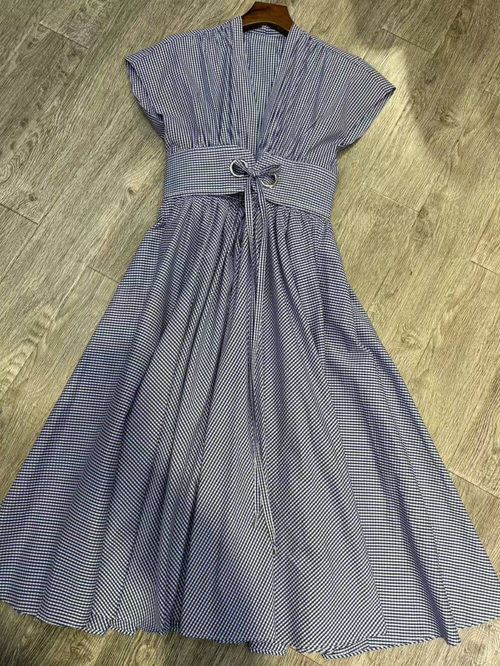 Alexis Riviera Dress - Picture 3 of 7